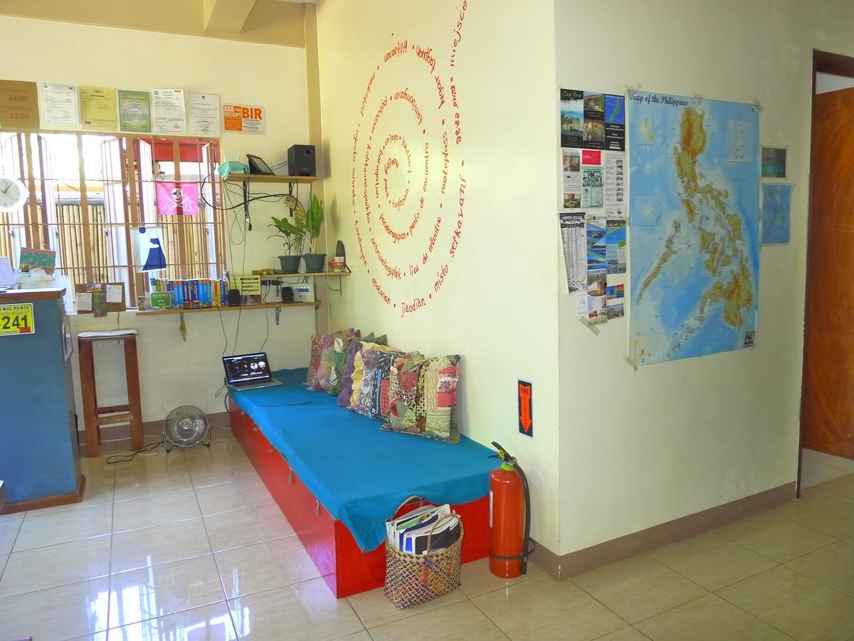 Treffpunkt 5300 Hostel Puerto Princesa Eksteriør bilde